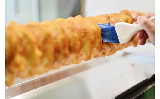 米粉で作ったおいし杉バウム クリスピーバウムクーヘン 1個 おいし杉バウム グルテンフリー 米粉 クリスピー バウムクーヘン 菓子 洋菓子 お菓子 贈答用 スイーツ お取り寄せ 大仁産業 熊本 阿蘇 南小国町 送料無料