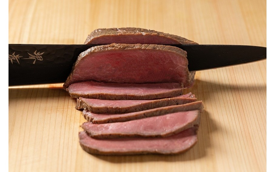 熊本県産 あか牛 ローストビーフ 300g 個包装 2個 タレ付き ソース付き ギフト 贈答用 ワイエスフード 熊本 阿蘇 南小国町 送料無料