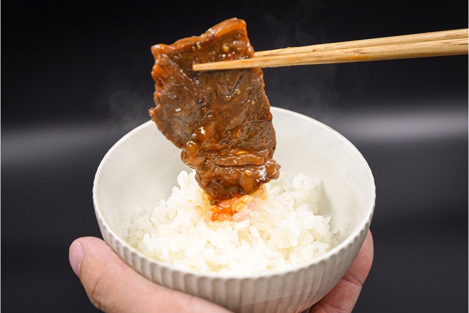 【熊本県産】 くまもと黒毛和牛 タレ漬け 焼肉用 1.2kg 小分け 400g 3パック 熊本県産 牛 牛肉 国産 和牛 黒毛和牛 モモ バラ 肩ロース 焼くだけ タレ 大容量 焼肉 バーベキュー BBQ キャンプ アウトドア さくらや食品 熊本 阿蘇 南小国 南小国町 送料無料