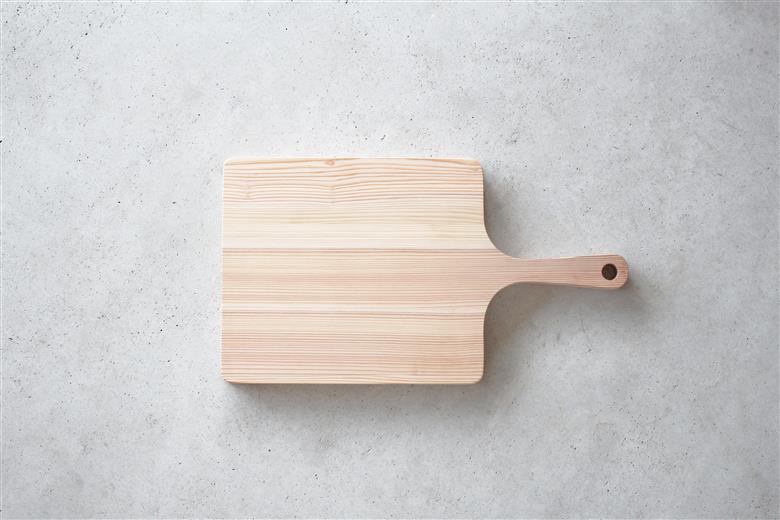 【Foreque】 小国杉 カッティングボード ナチュラル  天然木 まな板 木 木製 パン皿 お皿 おしゃれ プレート ケーキ皿 ギフト 贈答用 プレゼント Foreque 熊本 阿蘇 南小国町 送料無料