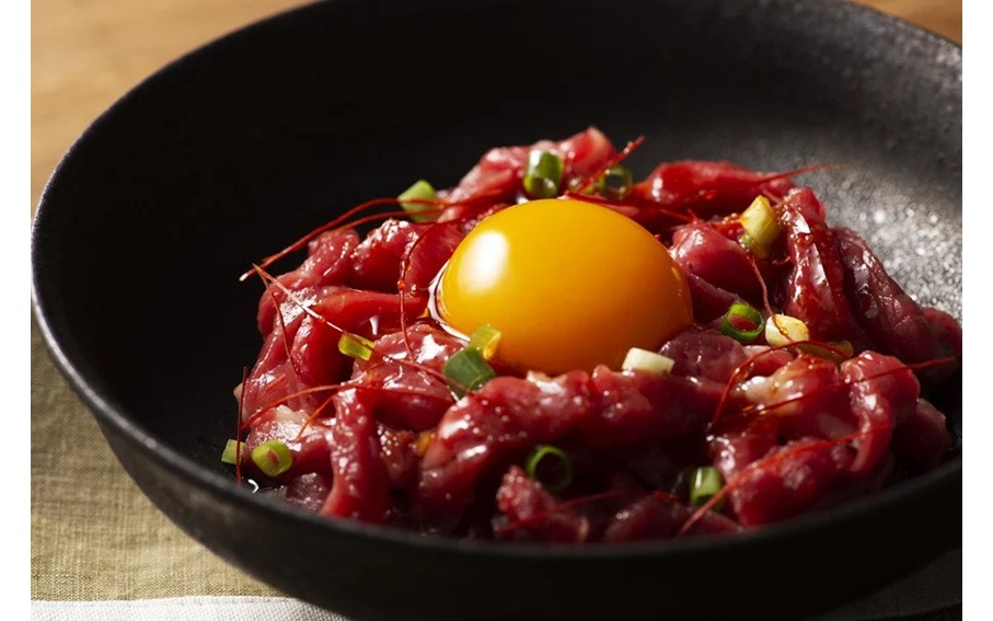 【ふじ馬刺し】 赤身馬刺し3種とユッケ・ネギトロの詰め合わせ 390g ふじ馬刺し ロース ランプ 上赤身 ユッケ ネギトロ 熊本 馬刺し セット 詰め合わせ 食べ比べ セット 馬肉 馬 生食用 肉刺し フジチク ギフト 贈答用 阿蘇 南小国町 送料無料