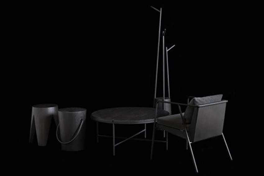 【FIL】ラウンジチェア -スミ リミテッド- MASS Series Lounge Chair -SUMI LIMITED-　小国杉 イージーチェア ローチェア 椅子 チェア 背もたれ 肘掛 クッション インテリア 家具 木製 無垢材 天然木 炭 黒 受注生産 おしゃれ リビング ダイニング ギフト Foreque 熊本 阿蘇 南小国町 送料無料