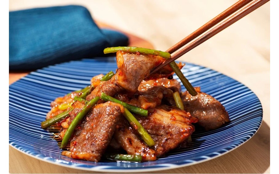 藤彩牛 焼肉用 バラ（カルビ） 200g くまもと黒毛和牛 カルビ バラ 熊本県産 黒毛和牛 和牛 牛 国産 焼肉 BBQ バーベキュー 贅沢 贈答用 ギフト フジチク 熊本 阿蘇 南小国町 送料無料