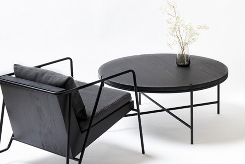 【FIL】コーヒーテーブル -スミ リミテッド- MASS Series 900 Coffee Table -SUMI LIMITED-　小国杉 テーブル ローテーブル 丸テーブル 机 インテリア 家具 木製 無垢材 天然木 炭 黒 おしゃれ リビング ダイニング ギフト Foreque 熊本 阿蘇 南小国町 送料無料