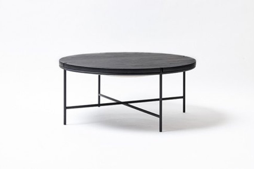 【FIL】コーヒーテーブル -スミ リミテッド- MASS Series 900 Coffee Table -SUMI LIMITED-　小国杉 テーブル ローテーブル 丸テーブル 机 インテリア 家具 木製 無垢材 天然木 炭 黒 おしゃれ リビング ダイニング ギフト Foreque 熊本 阿蘇 南小国町 送料無料