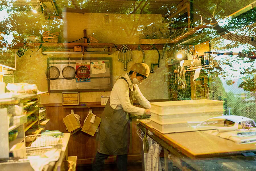 【そらいろのたね】 熊本 阿蘇 小国町 わいた温泉 山川温泉 手作りパン パンセット 詰め合わせ レーズン クロワッサン ジャージーミルク 木の実 チーズ クリーム セット 人気 ハンドメイド 創業20年以上 老舗 ツリーハウス 冷凍 おすすめパンセット