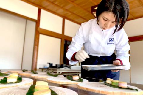 【kul】阿蘇 熊本 小国郷 kul MYSA バターサンド ジャージー牛乳使用 ゴールデンミルク 牧場しぼり おうち時間 ハンドメイド 手作りキット あんこ ゆず マロン ラズベリー ほうれん草 ミルククッキー チョコクッキー フード・アクション・ニッポンアワード2018 受賞 贈答 ギフト 贈り物 スイーツ 化粧箱 お取り寄せ マイカスタムバターサンド クッキー2種 クリーム5種