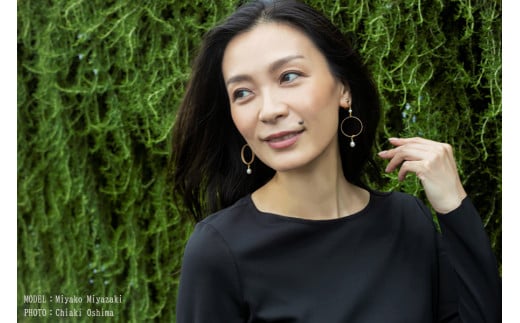 【KALCANO】イヤリング ジュエリー jewelry アクセサリー レディース 熊本 阿蘇小国杉 小国杉 工芸品 木製 樹脂パーツ 淡水パール ニッケルフリー素材使用 金属アレルギー対応 ハンドメイド ギフト プレゼント ジュエリーケース付 ogunist michikake -みちかけ