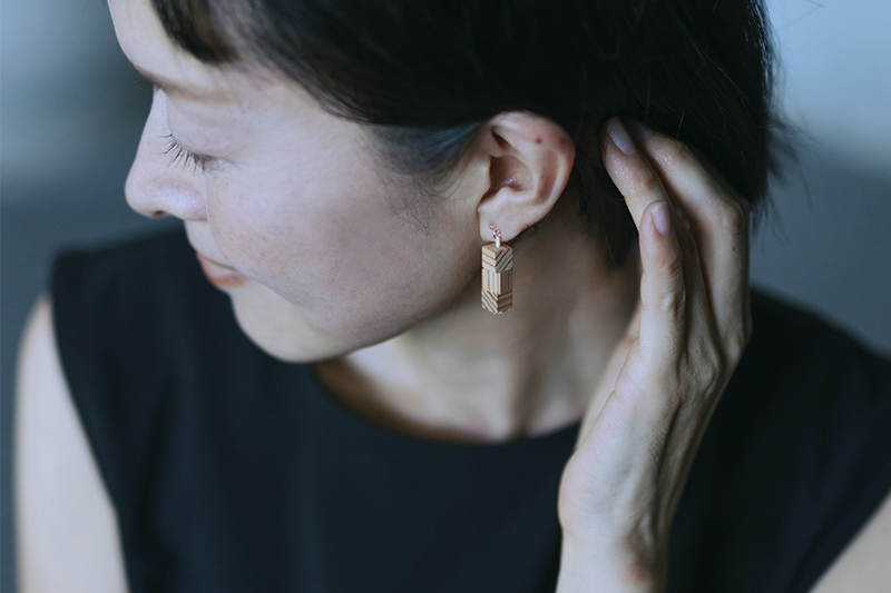 【KALCANO】小国杉ジュエリー mii-みい イヤリング ジュエリー jewelry アクセサリー レディース 熊本 阿蘇小国杉 工芸品 木製 キューブ 三粒タイプ 木糸 ギフト プレゼント Ogunist