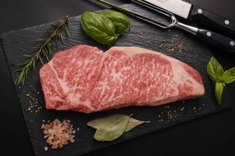 阿蘇うぶやま村の放牧あか牛サーロインステーキ《60日以内に出荷予定(土日祝除く)》---ubuyama_yns_20_600g---