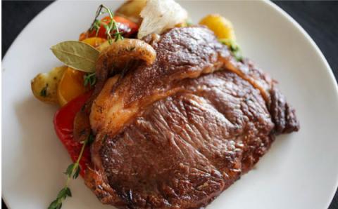 くまもと阿蘇あか牛ステーキ・ローストビーフ用モモブロックセット《60日以内に出荷予定(土日祝除く)》---ubuyama_ggk_8_800g---