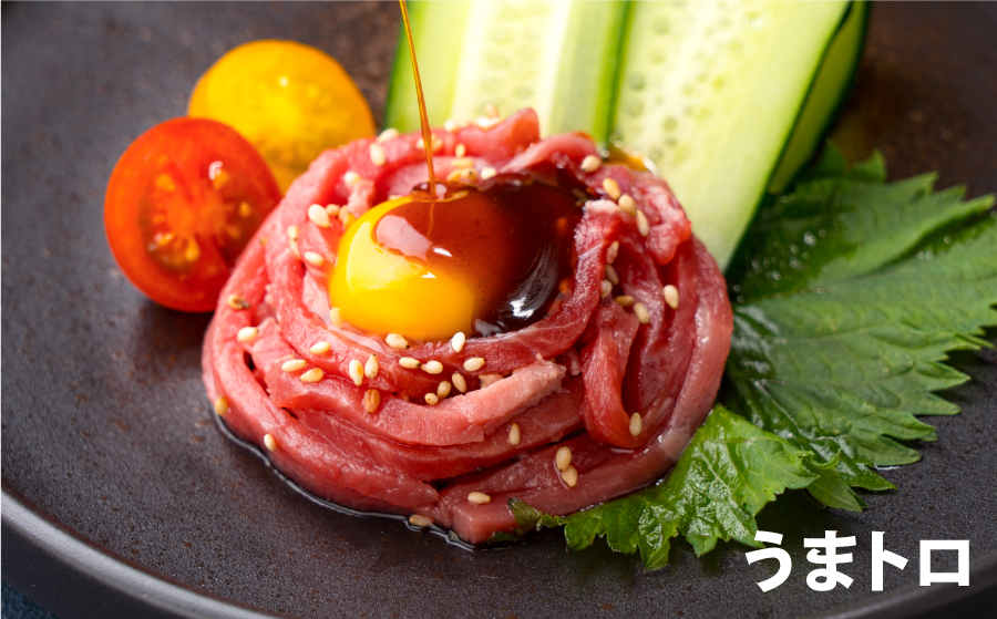 贅沢！生の食べ比べ～牛・馬～　あか牛ユッケ＆馬刺し　桜うまトロ付き　300g《30日以内に出荷予定(土日祝除く)》---ubuyama_ubp_13_300g---