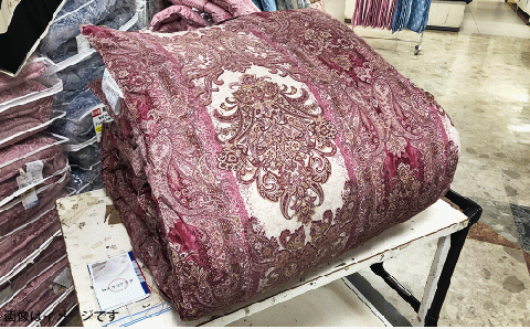 シルクタッチ ツインドームキルト ハンガリー産 羽毛掛ふとん 1.3kg 150×210cm シングルサイズ 【ピンク系】