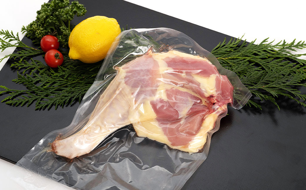 天草大王【アウトドアセット】幻の鶏 キャンプ BBQ 骨付きもも肉 500g !! 大手羽先 ソーセージ ブツ切り ミックス セット