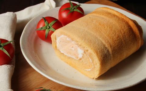 阿蘇とまとろーる 2本 計720g ロールケーキ トマト デザート スイーツ