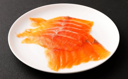 レストラン仕込み！熊本・奥阿蘇 ASOサーモンの燻製 200g（40g×5パック） サーモン 燻製 おつまみ 熊本県 高森町