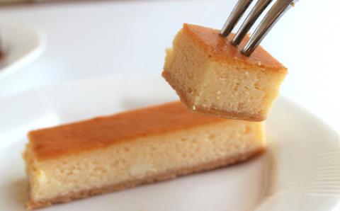 FKK19-466_２つの味が楽しめる　ハニーチーズスティック詰合せ１０本入