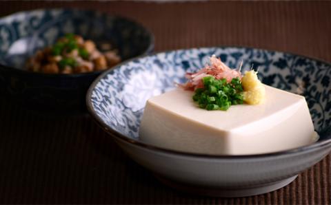 FKK19-865_元気とうふ 熊本県産ふくゆたかとうふ【かつおだしたれ（2個入り8袋セット）】 豆腐 健康 ヘルシー 大豆 タンパク質 国産 にがり お取り寄せ