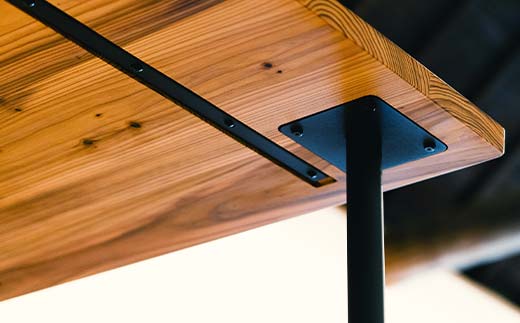 FKK19-20B_ Podia 小国杉無垢天板ダイニングテーブル（ポール脚）