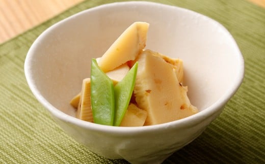 【数量限定】朝堀り 筍 2kg　熊本県産米 約500g 付き