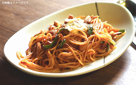 五穀パスタナポリタン8食入り - 麺 乾麺 ソース付 国産小麦 九州産 手延べ 手延 もちもち 国産五穀 大麦 玄米 あわ きび ひえ 使用 スパゲッティ 常温保存可能 人気 おすすめ 熊本県 甲佐町