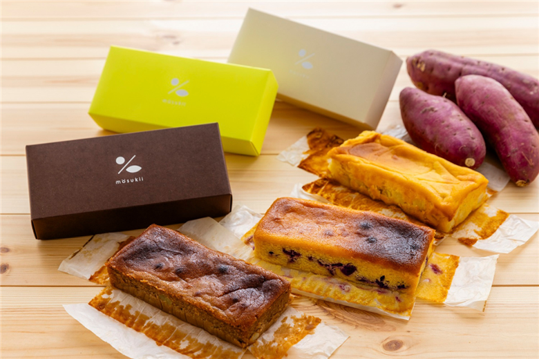 B278-27 mosukii　さつまいもケーキ（食べ比べ３種類セット）1個