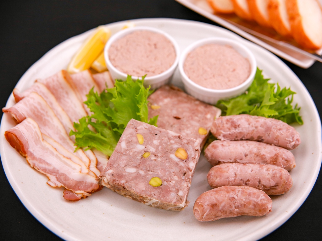 B90-13 岬のベーコン・ソーセージセットA（岬のシャルキュトリーセットA）