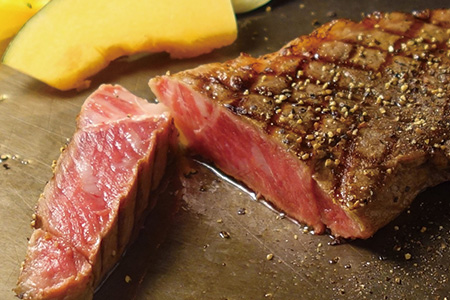 【定期便3回】熊本の牛肉 堪能 ＜黒毛和牛・あか牛＞プレミアムステーキ 食べ比べ定期便