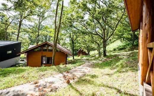 outsideBASE mizukami バンガロー レギュラー シーズン 利用券 【 5名 ／ 車 1台 】 旅行 キャンプ 宿泊 宿泊券 バンガロー チケット ファミリー 家族 自然 アウトドア 星空 BBQ 熊本県 球磨郡 水上村