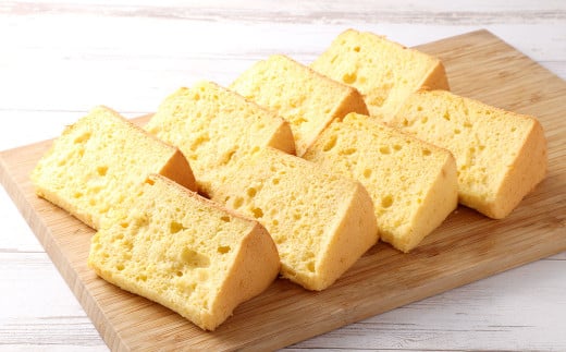 【親父のガンコとうふ】 しっとりお豆富シフォン（プレーン） 8個 シフォンケーキ ケーキ デザート スイーツ 焼き菓子 お菓子 おやつ 大豆 木綿豆腐 豆腐 個包装