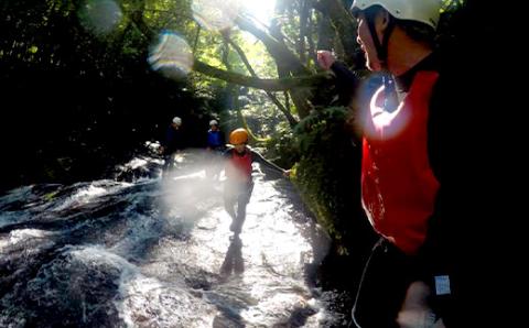 FKP9-428 1/2DAYキャニオニングツアー体験（1名様）