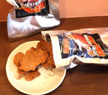 焼肉屋さんの宇宙食セット ＜焼き肉2袋・キムチップス2袋＞