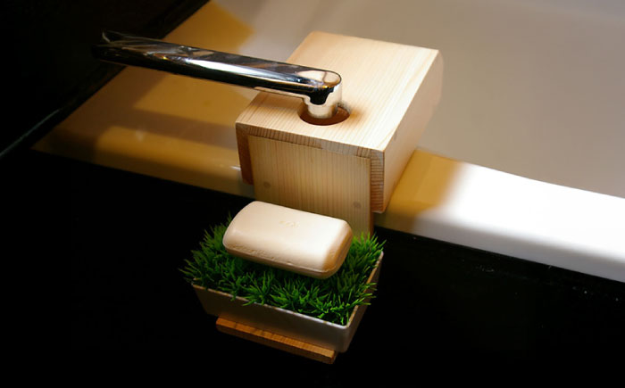 【自宅で温泉気分を味わえる】取り付けるだけ！温泉湯口　日田市 / ライフデザインショップ エリアス　バスグッズ バスルーム 温泉気分 [ARAC020]