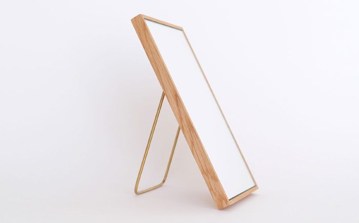 黄金比の卓上鏡(オーク)　日田市 / Hatuka　ミラー 卓上 壁掛け [AREZ006]