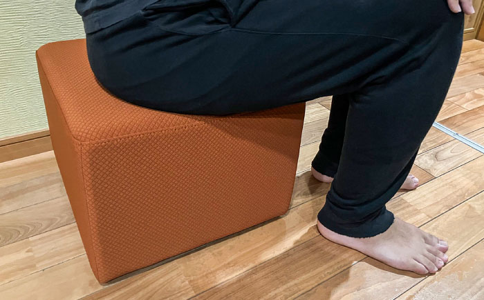 【クラシック】スツール(選べる張地/ラボーナ8種類)　日田市 / 有限会社中嶋木工所 スツール 椅子 イス [ARFT007]