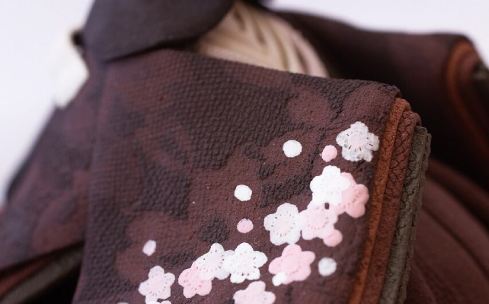 ＜選べる3種＞【女雛エンジ×男雛エンジ】　澤りか作　陶器製雛人形 桐箱入り 雛人形 日田市 / ギャラリー宮原 [ARBW001-002]