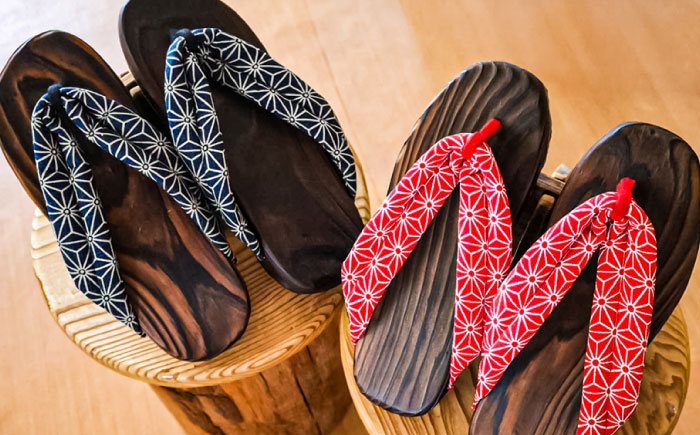 【選べるサイズ】日田杉下駄 紺色系(ビーチ) 25～27.5cm　日田市 / 月隈木履工業所　日田杉 外履き サンダル [ARBJ008]