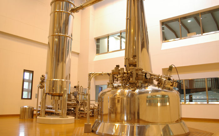 【お歳暮対象】【日田限定品】大分麦焼酎 iichiko SUPER HITA(720ml×1本)　日田市 / 深見酒舗 [AREY001]