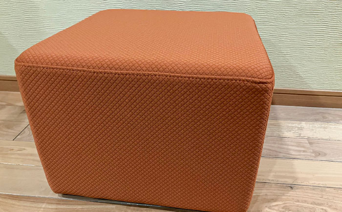 【クラシック】スツール(選べる張地/ラボーナ8種類)　日田市 / 有限会社中嶋木工所 スツール 椅子 イス [ARFT007]