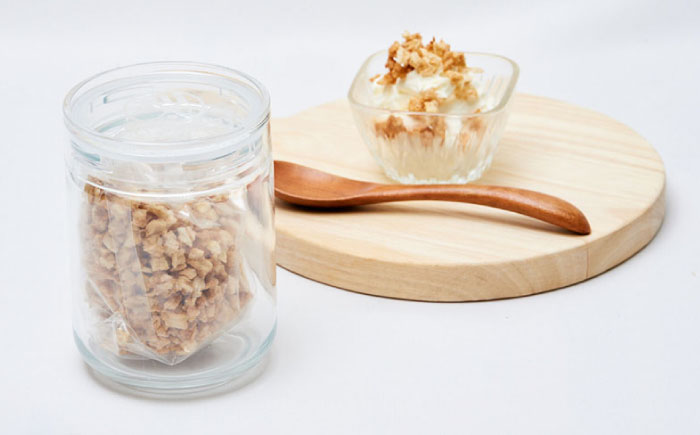 ｢成し遂げた｣ ギフトセット (梨100%ドライフルーツ74g・男性用下駄) 下駄 日田市 / 本野はきもの工業 [ARAR005]