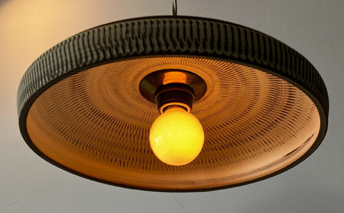 小鹿田焼　焼き締め本焼きランプシェード（トビカンナ） 日田市 / エラノイワ 小鹿田焼 トビカンナ ランプシェード [ARDL002]