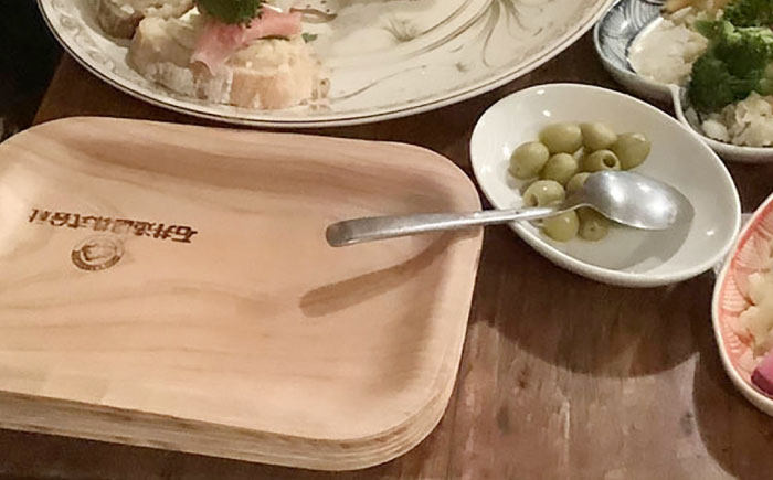 和器角皿 (大10枚入)　日田市 / NPO法人游風 木製 お皿 使い切りタイプ [ARGC003]