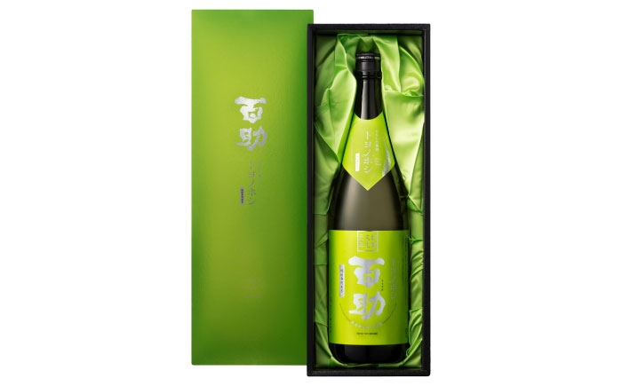 【お歳暮対象】トヨノホシ百助(化粧箱付) 1.8L アルコール度数25％　日田市 / 株式会社井上酒造 大分麦焼酎 焼酎 麦焼酎 [ARDB007]