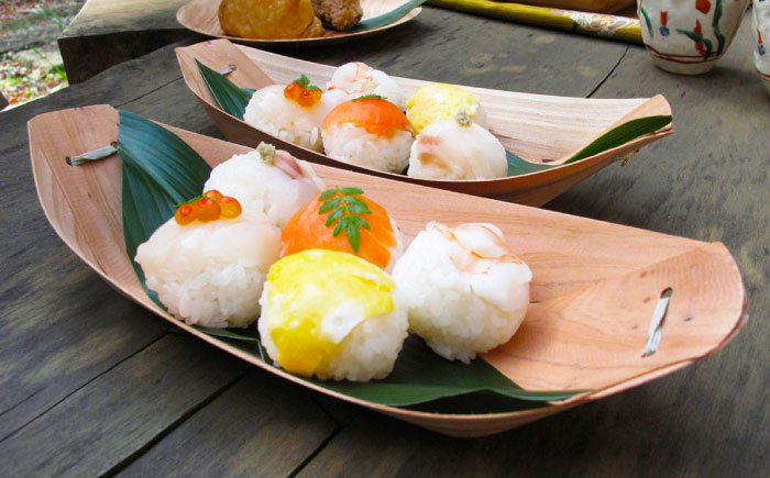 和器ふながた (ふね小×10枚)　日田市 / NPO法人游風 木製 お皿 使い切りタイプ [ARGC002]