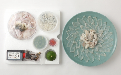 【年内・年末年始発送可】ふぐ刺もポン酢もこだわり満載★　頑固親父のこだわりトラフグ刺しふぐ鍋セット(3人前)［冷蔵］ふぐ料理・鮨　光