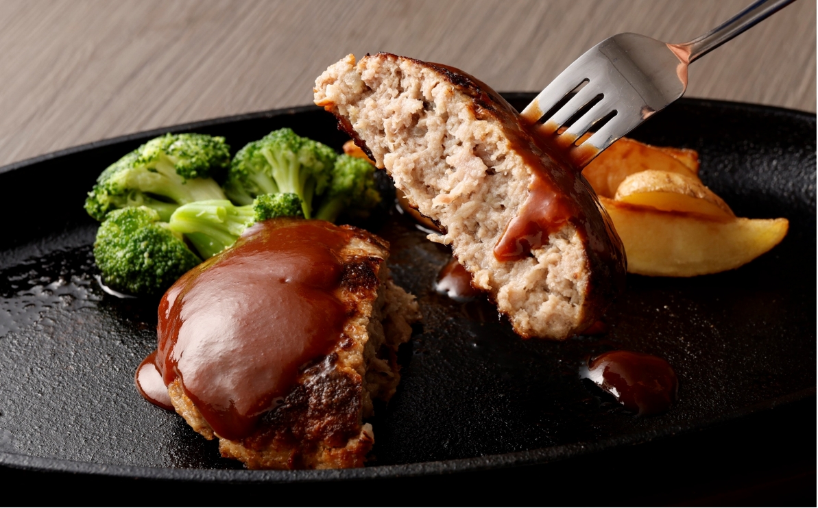 どどーんと2㎏！精肉店自慢のビッグハンバーグ（約200ｇ×10個）