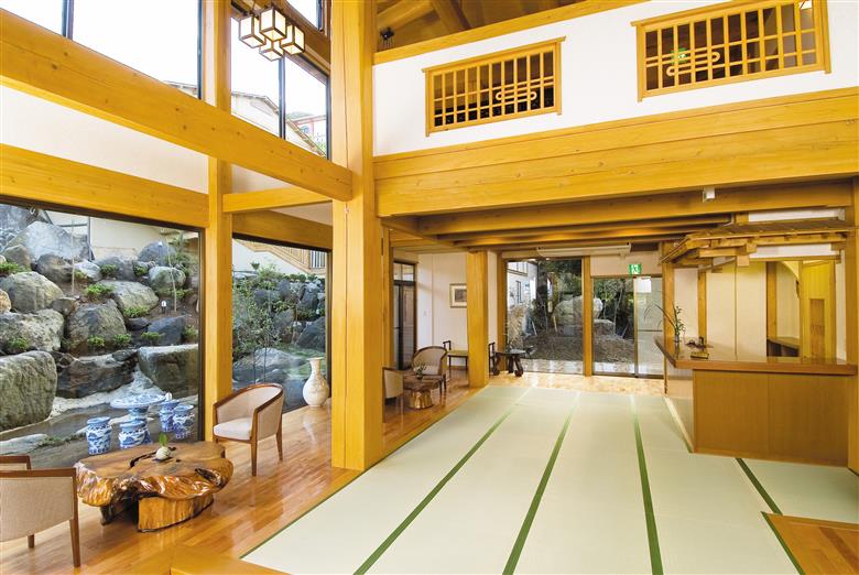 臼杵湯の里　宿泊券　3名様1室1泊2食付　≪臼杵とらふぐ堪能コース≫