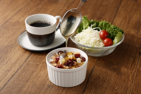 最高級で希少！臼杵産の純粋百花蜂蜜★ニホンミツバチのはちみつ（約９００g）