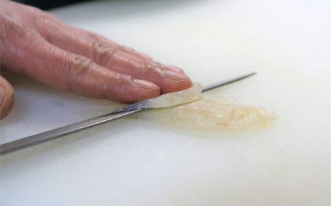 【年内・年末年始発送可】鮮度抜群！満腹トラフグ刺しふぐ鍋セット（6人前）［冷蔵］［養殖1kgオーバー活魚使用］割烹みつご