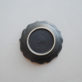 〔臼杵焼〕稜花リム皿（S）黒 ２枚セット